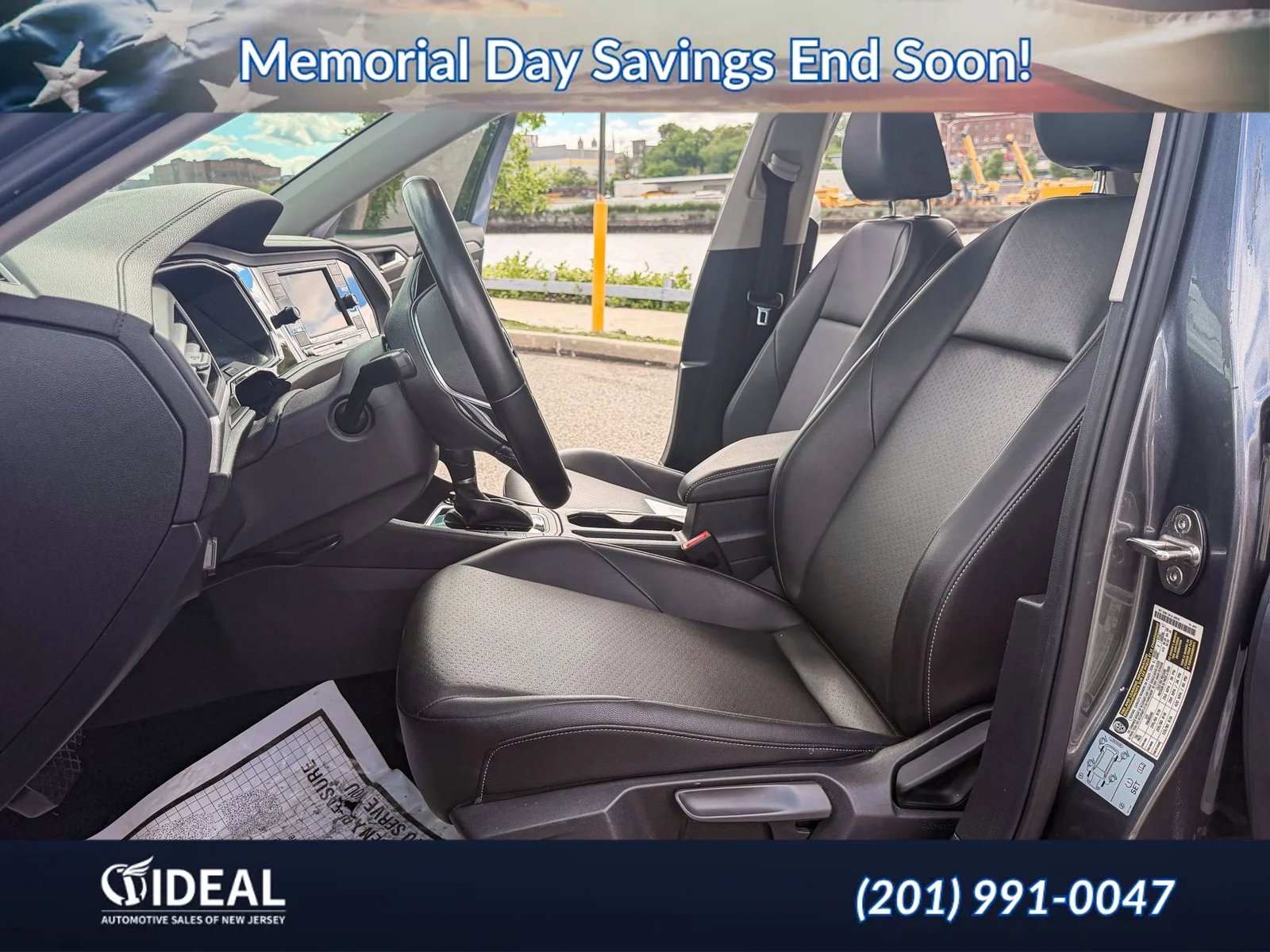 Used 2019 Volkswagen Jetta SE w/ Cold Weather Package FWD image 12