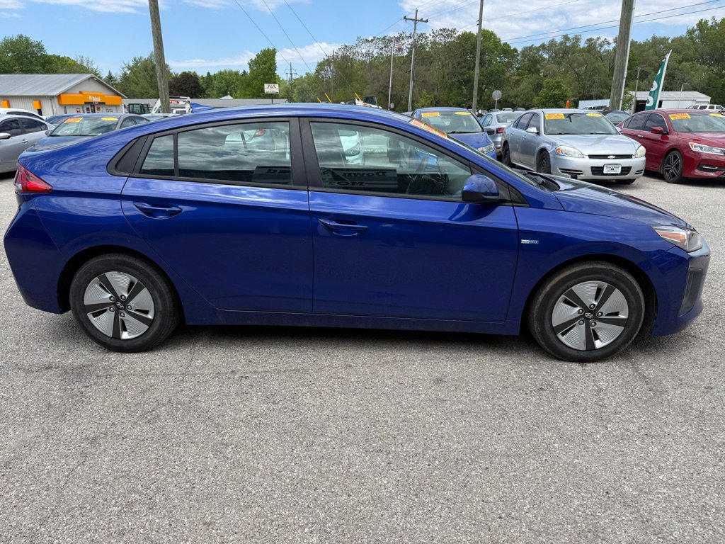 Used 2020 Hyundai Ioniq Blue FWD image 5