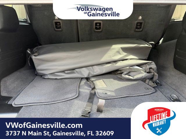 Used 2025 Jeep Wrangler Sahara w/ Safety Group image 8