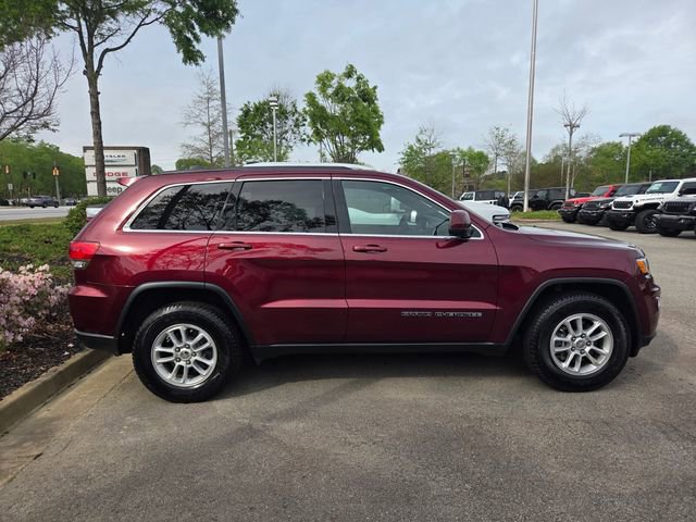 Used 2018 Jeep Grand Cherokee Laredo image 3