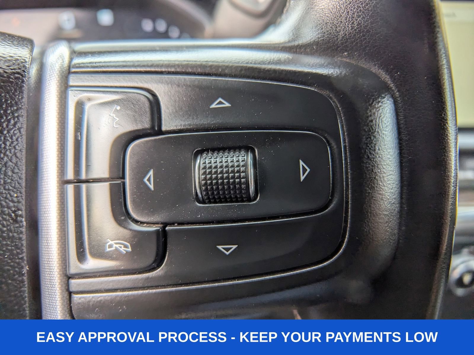 Used 2023 GMC Sierra 1500 SLE image 33