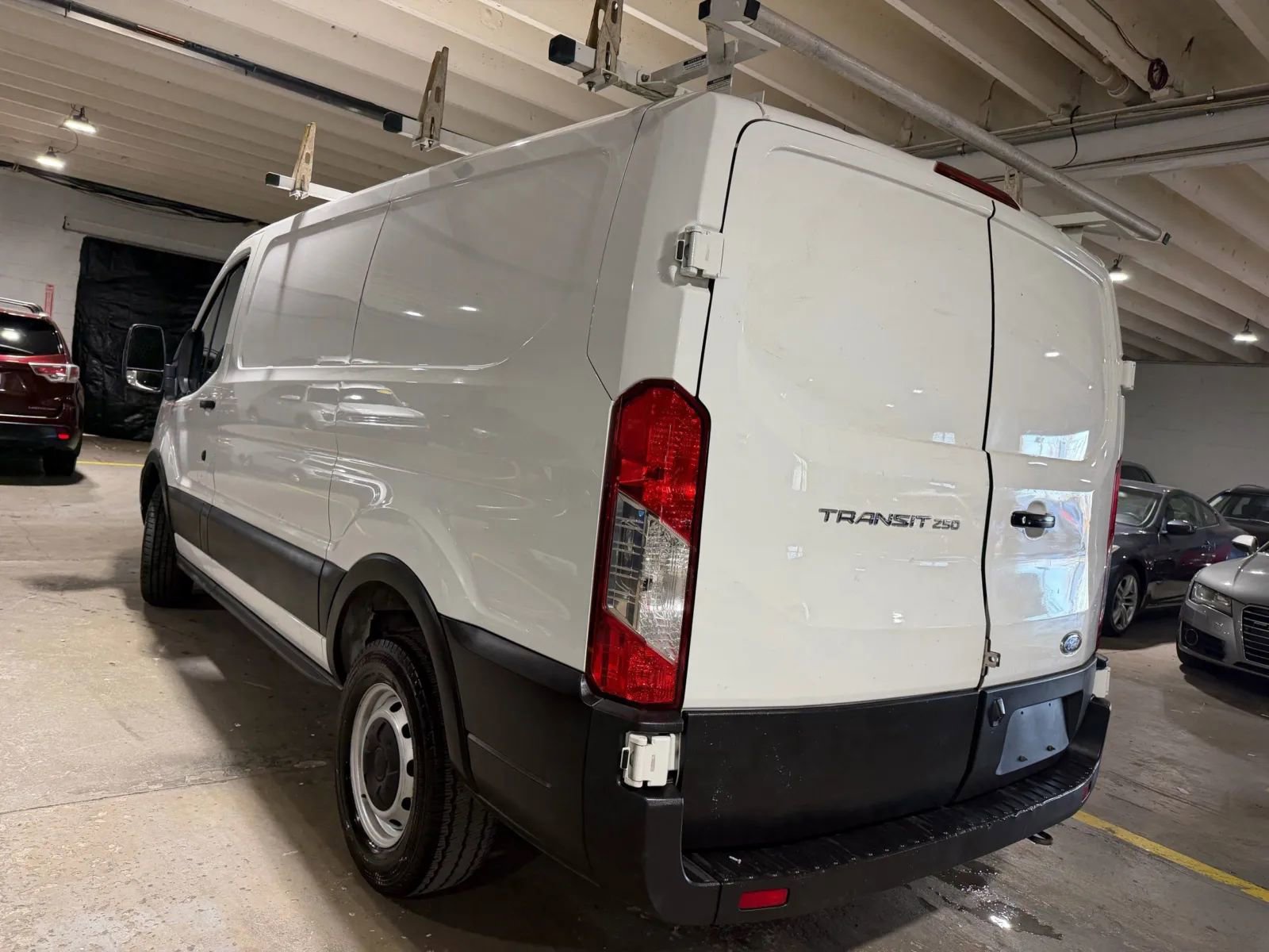 Used 2021 Ford Transit 250 Low Roof RWD image 3