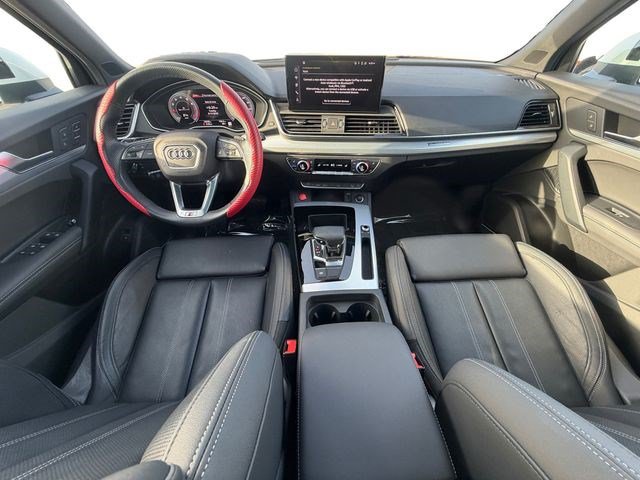Used 2024 Audi Q5 2.0T Premium Plus w/ Premium Plus Package AWD/4WD image 12