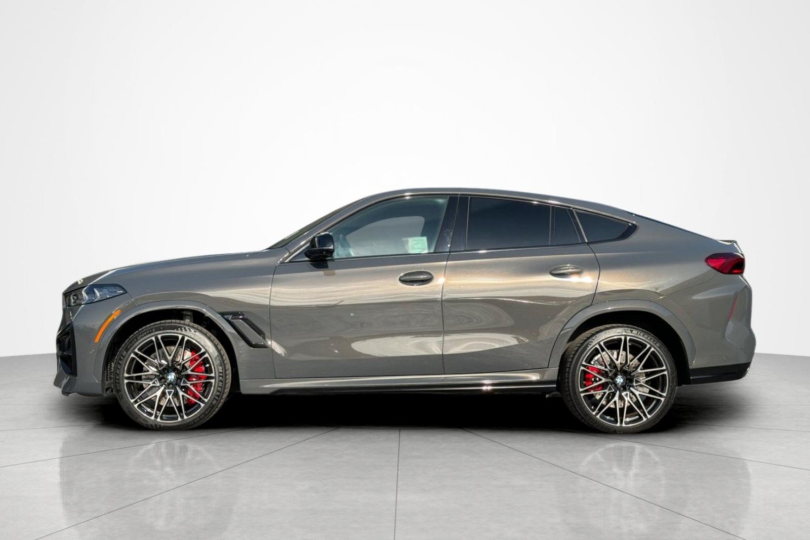 Used 2024 BMW X6 M Competition w/ Executive Package AWD/4WD image 2