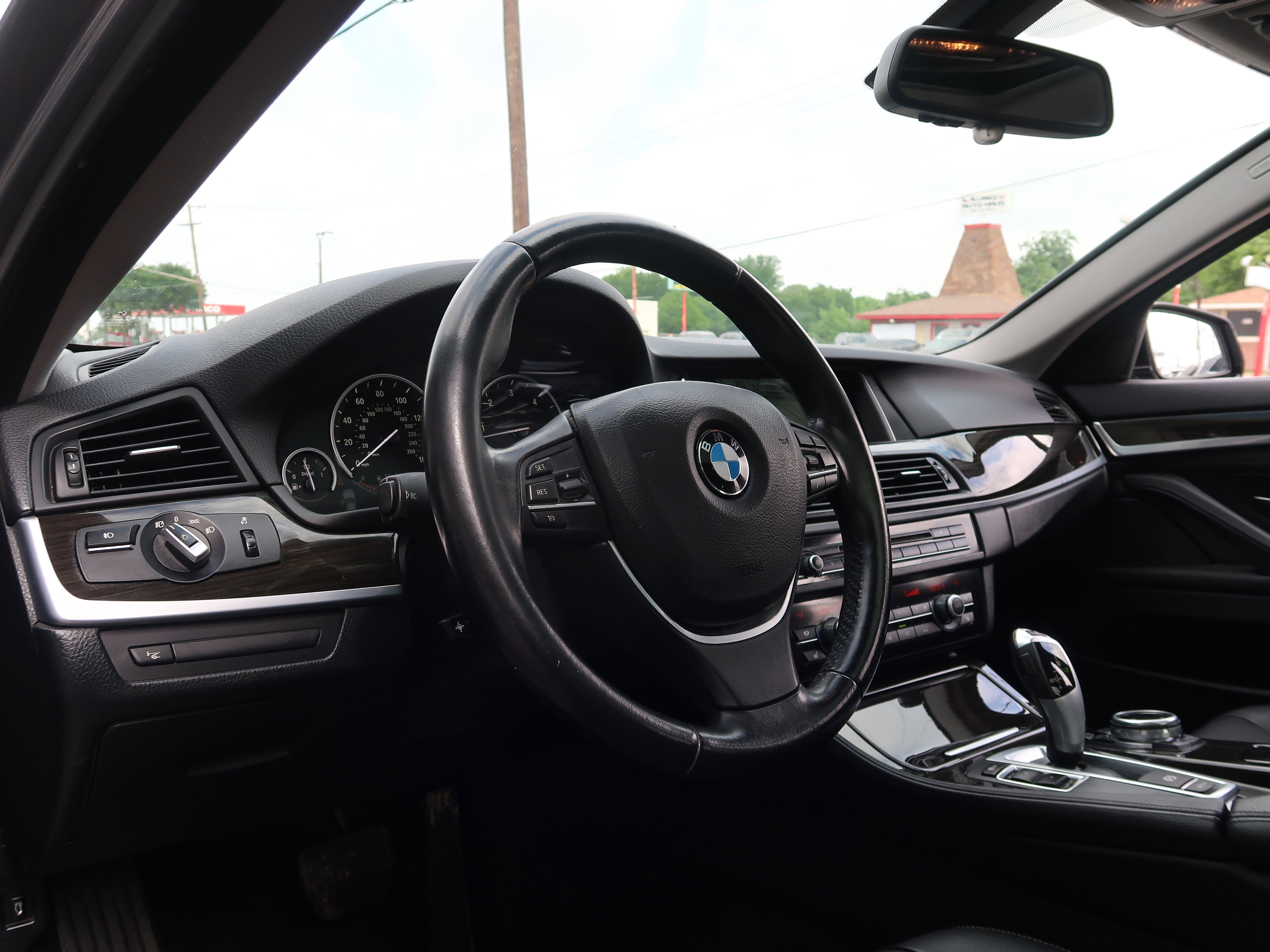 Used 2014 BMW 535d Sedan RWD image 29