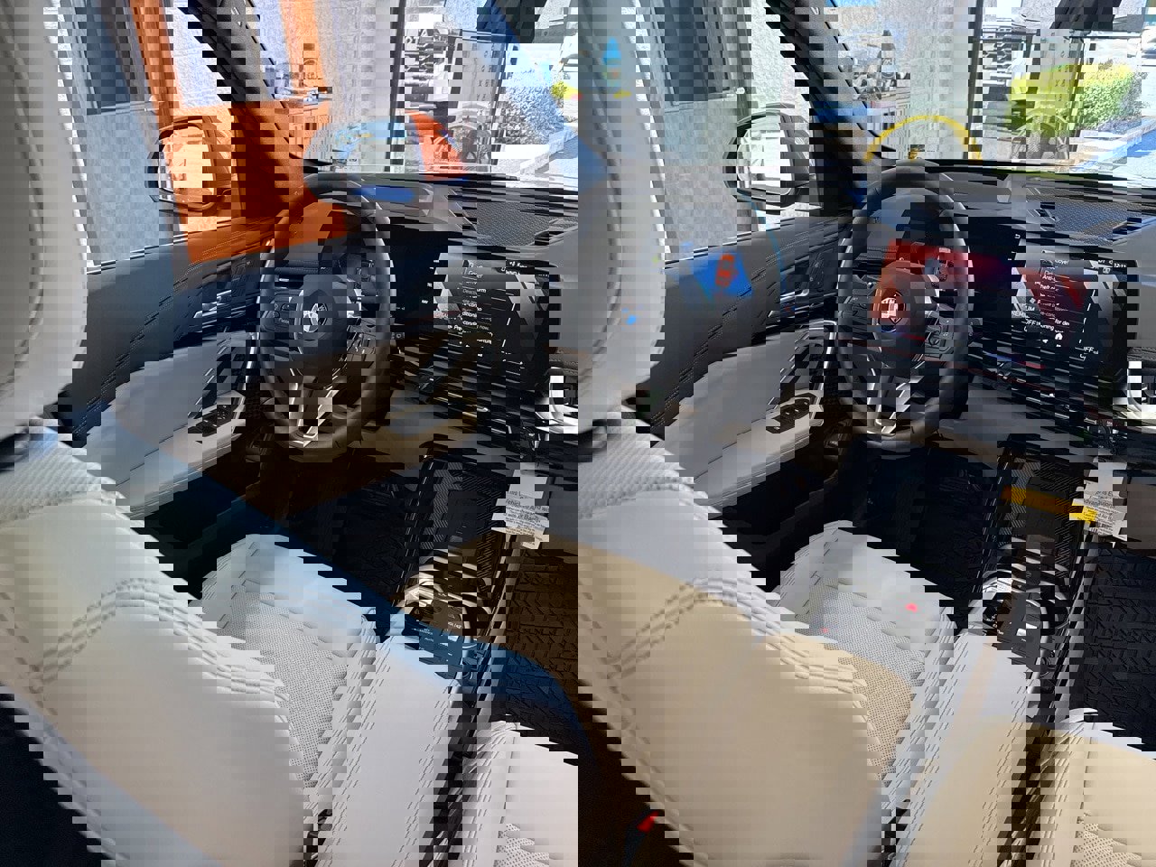 New 2025 BMW X1 xDrive28i w/ Technology Package image 48