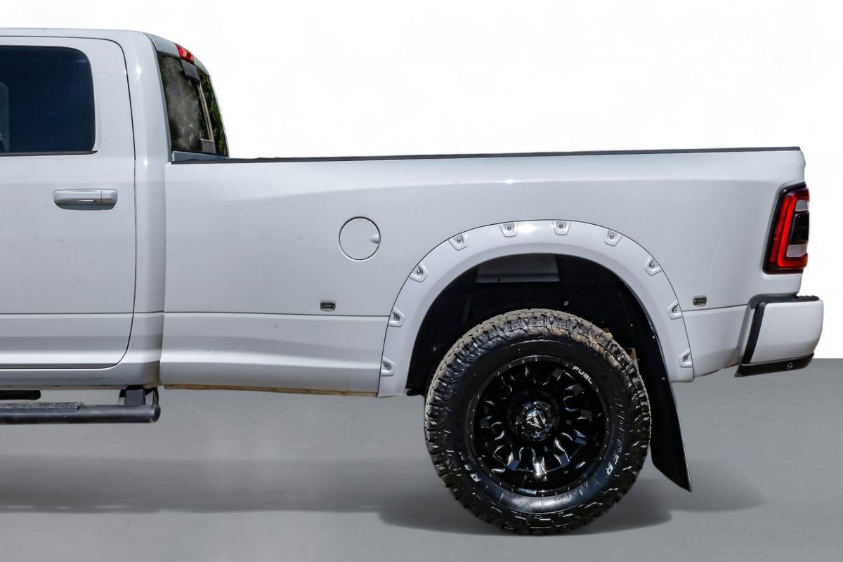 Used 2024 RAM 3500 Laramie w/ Night Edition image 11