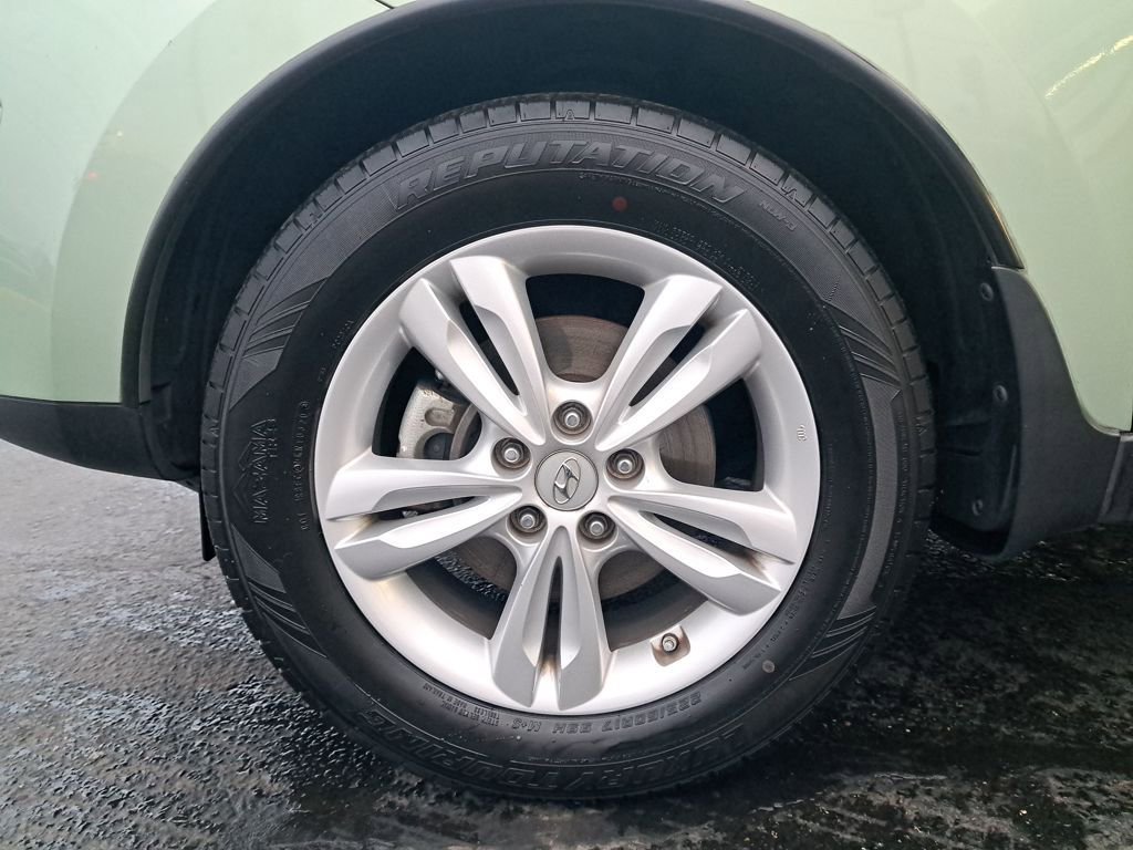 Used 2011 Hyundai Tucson GLS image 29