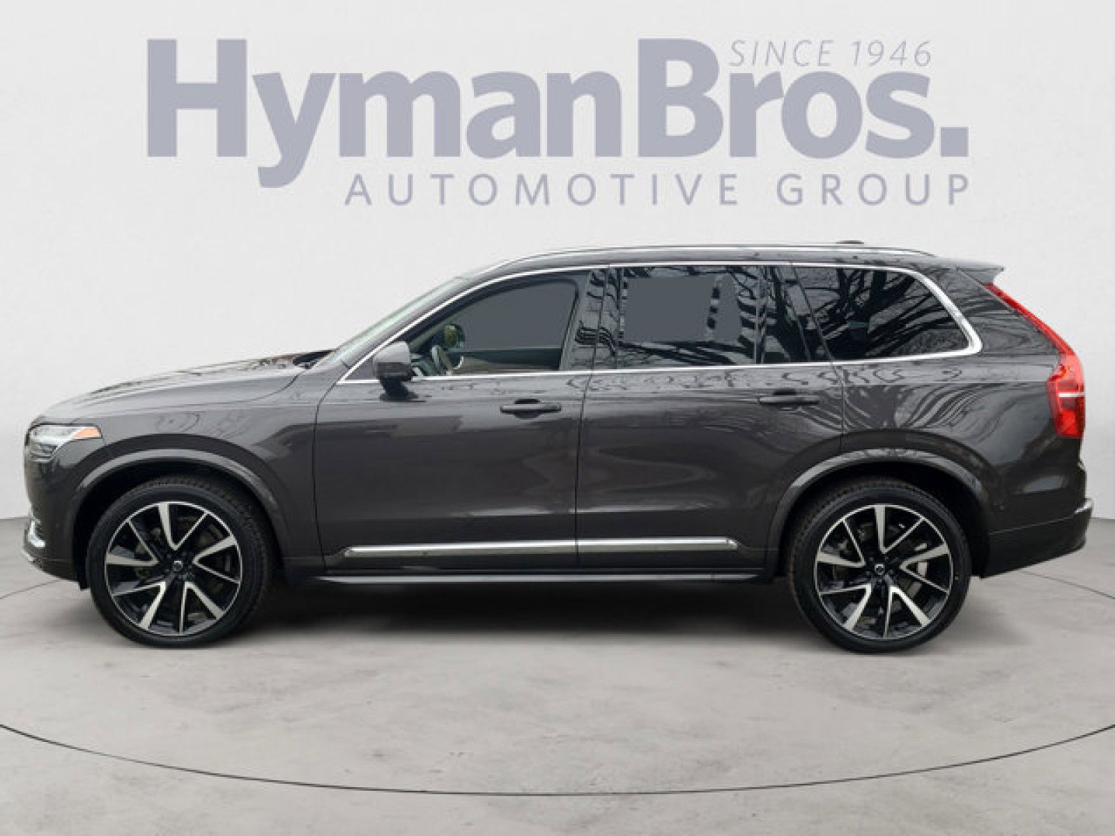 Used 2023 Volvo XC90 B6 Plus w/ Protection Package image 6