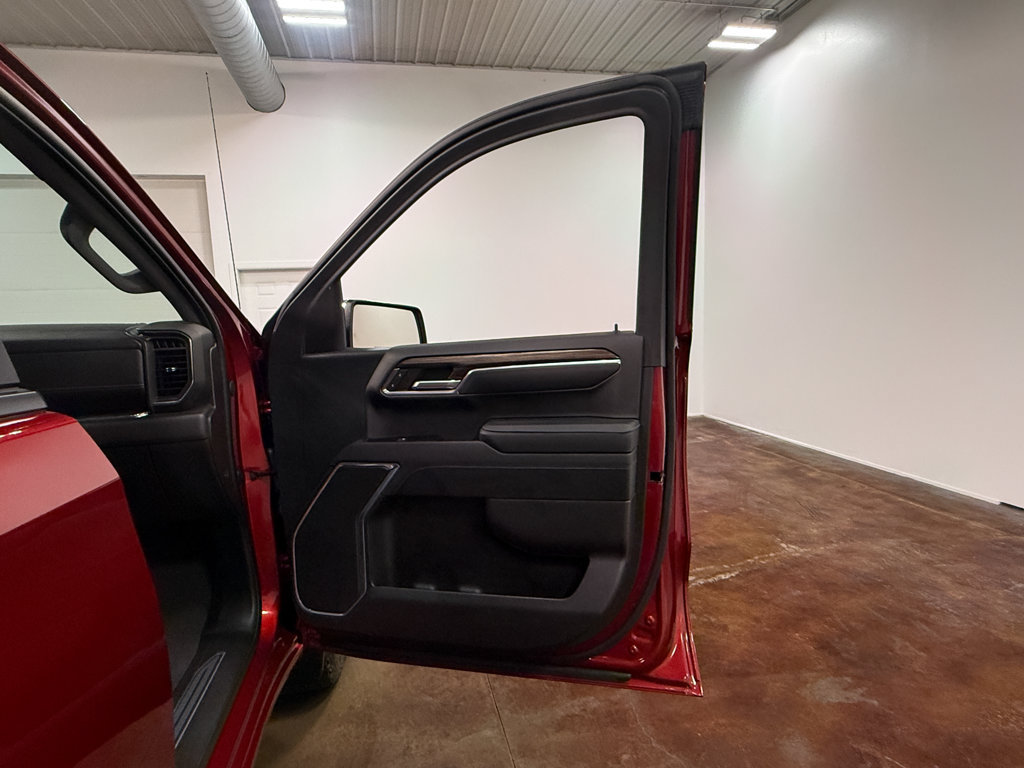 Used 2023 Chevrolet Silverado 1500 LT AWD/4WD image 62