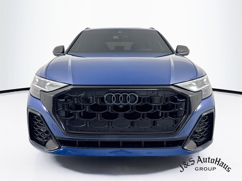 Used 2024 Audi SQ8 Prestige w/ Prestige Package AWD/4WD image 2