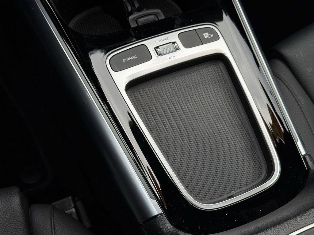 Certified 2025 Mercedes-Benz GLA 250 4MATIC image 30
