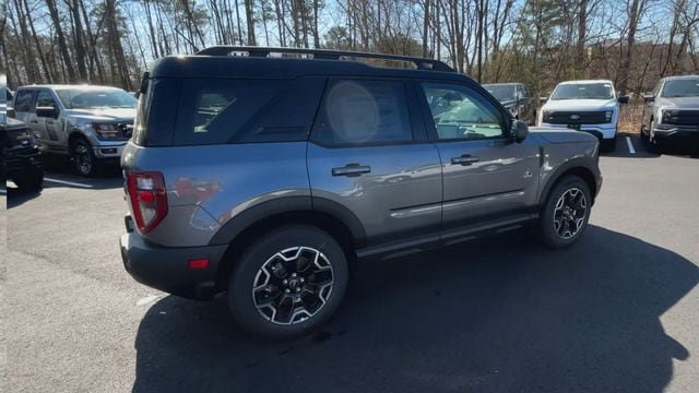Used 2025 Ford Bronco Sport Outer Banks w/ Outer Banks Tech Package+ AWD/4WD image 3