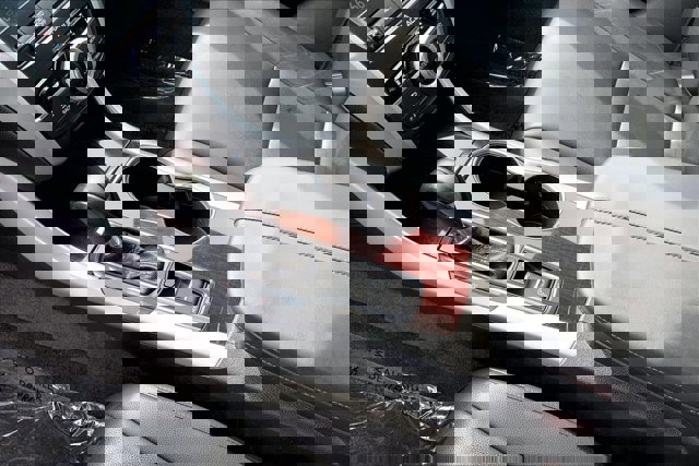 Used 2017 Acura TLX image 17