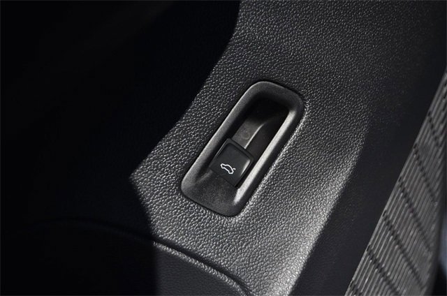Used 2024 Volkswagen Atlas SEL Premium R-Line image 9