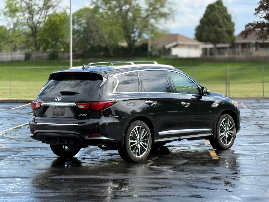 Used 2017 INFINITI QX60 Luxe AWD/4WD image 5