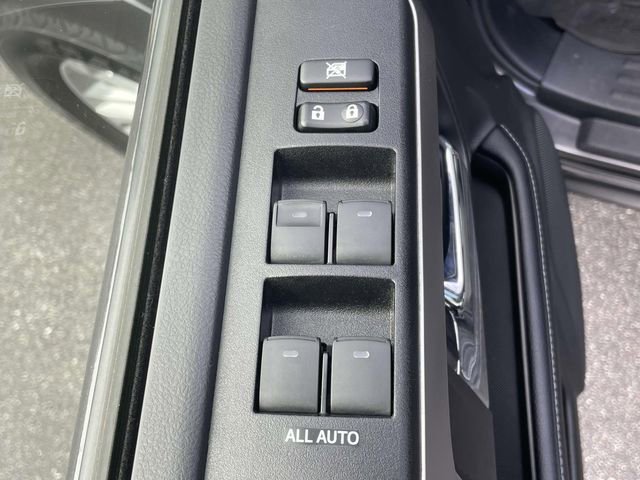 Used 2022 Toyota 4Runner SR5 Premium w/ Moonroof Package image 16
