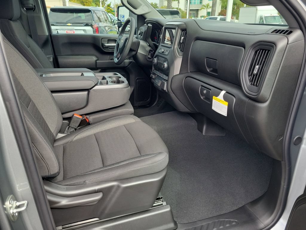 New 2026 Chevrolet Silverado 2500 Custom w/ Custom Value Package AWD/4WD image 15