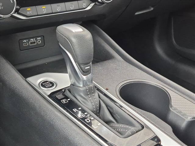 Used 2025 Nissan Altima 2.5 SV FWD image 10