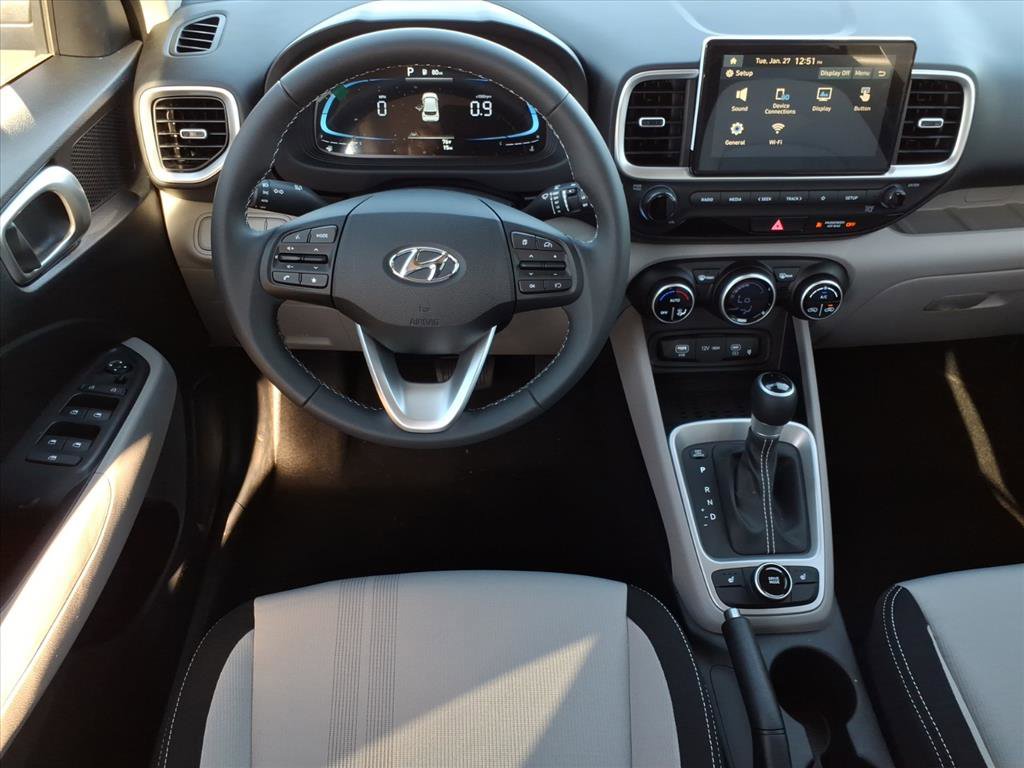 New 2026 Hyundai Venue SEL FWD image 9