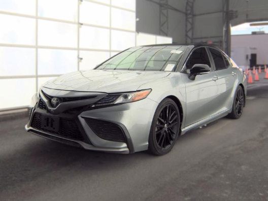 Used 2022 Toyota Camry XSE w/ Navigation Package FWD image 4