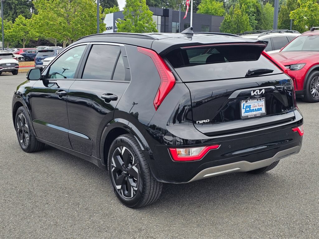 Certified 2025 Kia Niro Wind FWD image 7