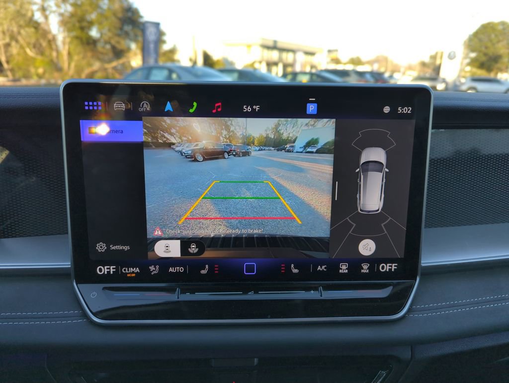 Certified 2025 Volkswagen Tiguan SE image 24