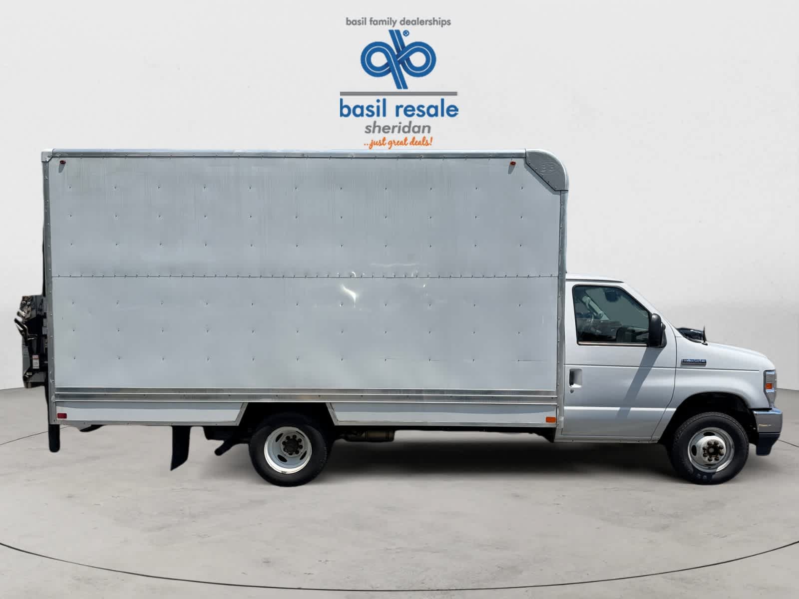 Used 2023 Ford E-350 and Econoline 350 Super Duty w/ Power Windows & Locks Group RWD image 6