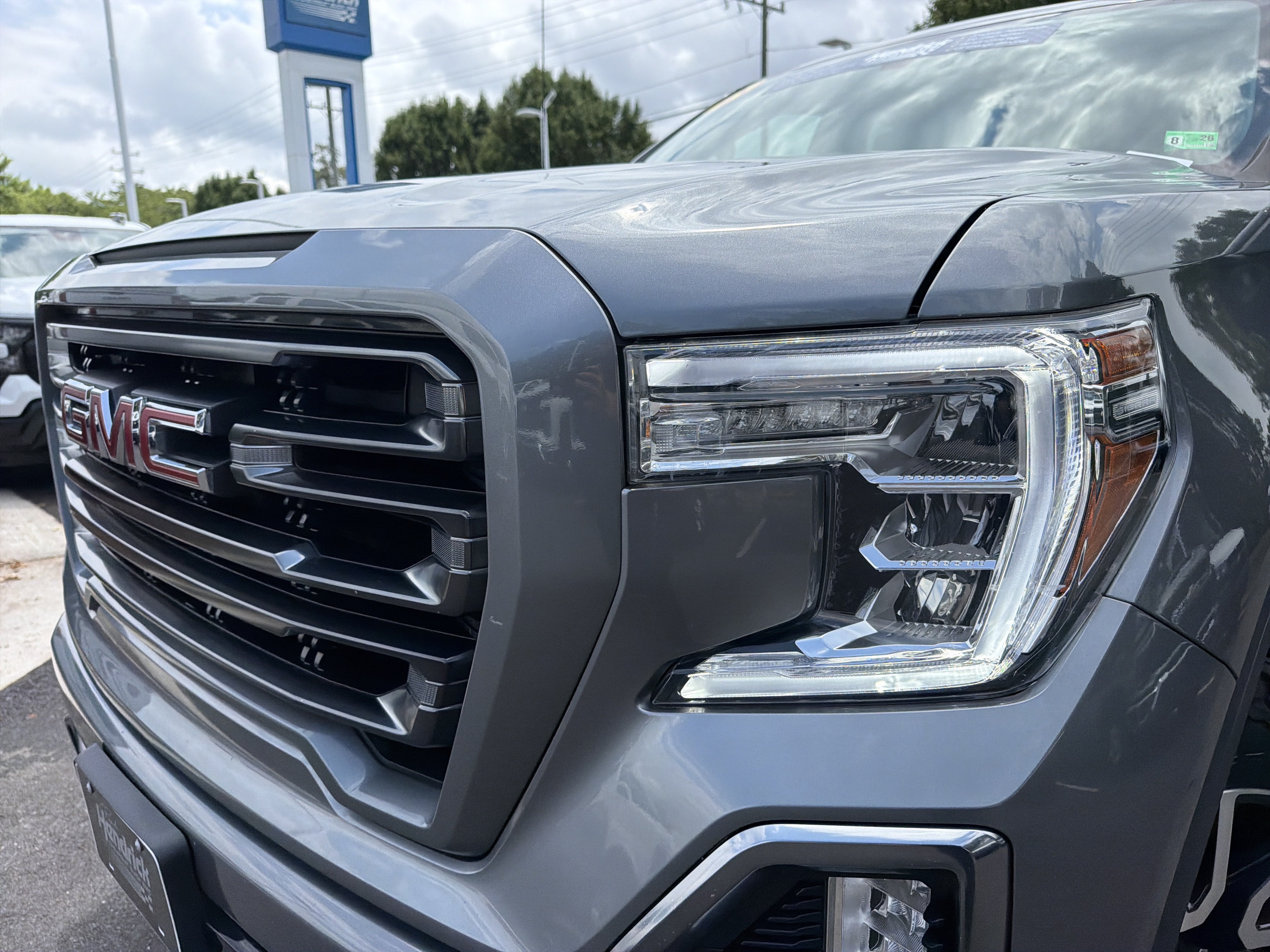 Used 2021 GMC Sierra 1500 AT4 AWD/4WD image 6