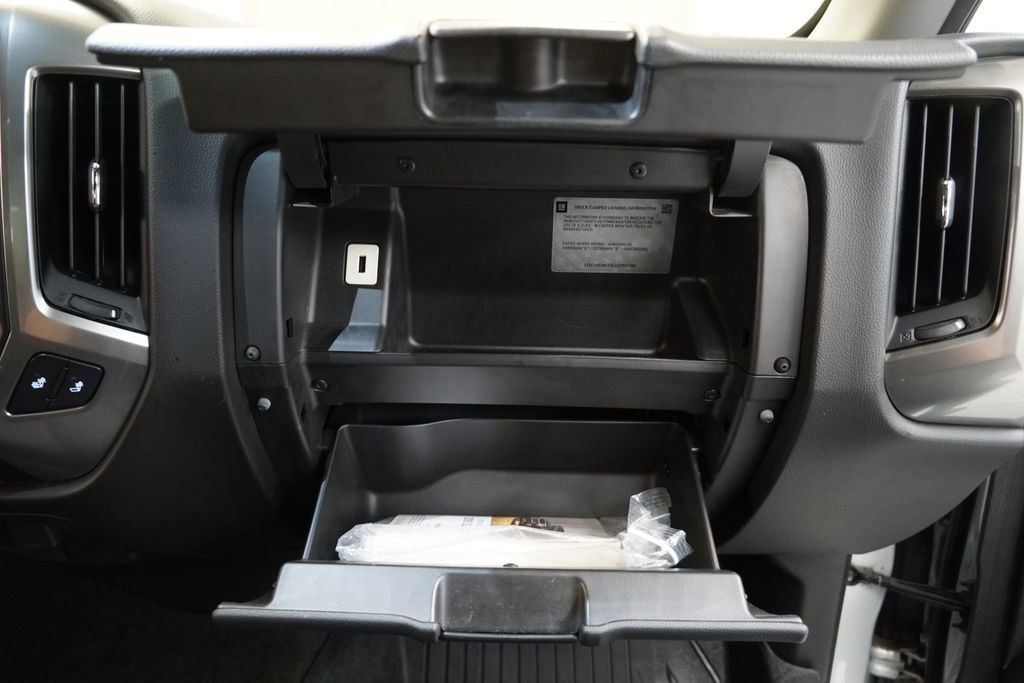 Used 2018 Chevrolet Silverado 1500 LT w/ LPO, Black Pack AWD/4WD image 36