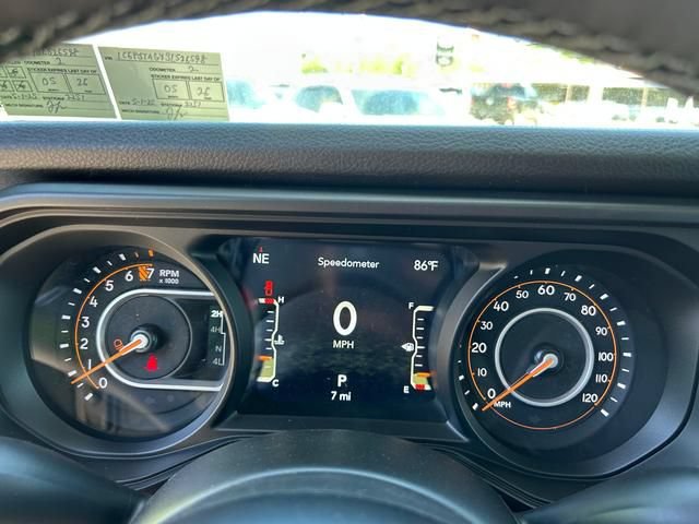 New 2025 Jeep Gladiator Sport AWD/4WD image 23