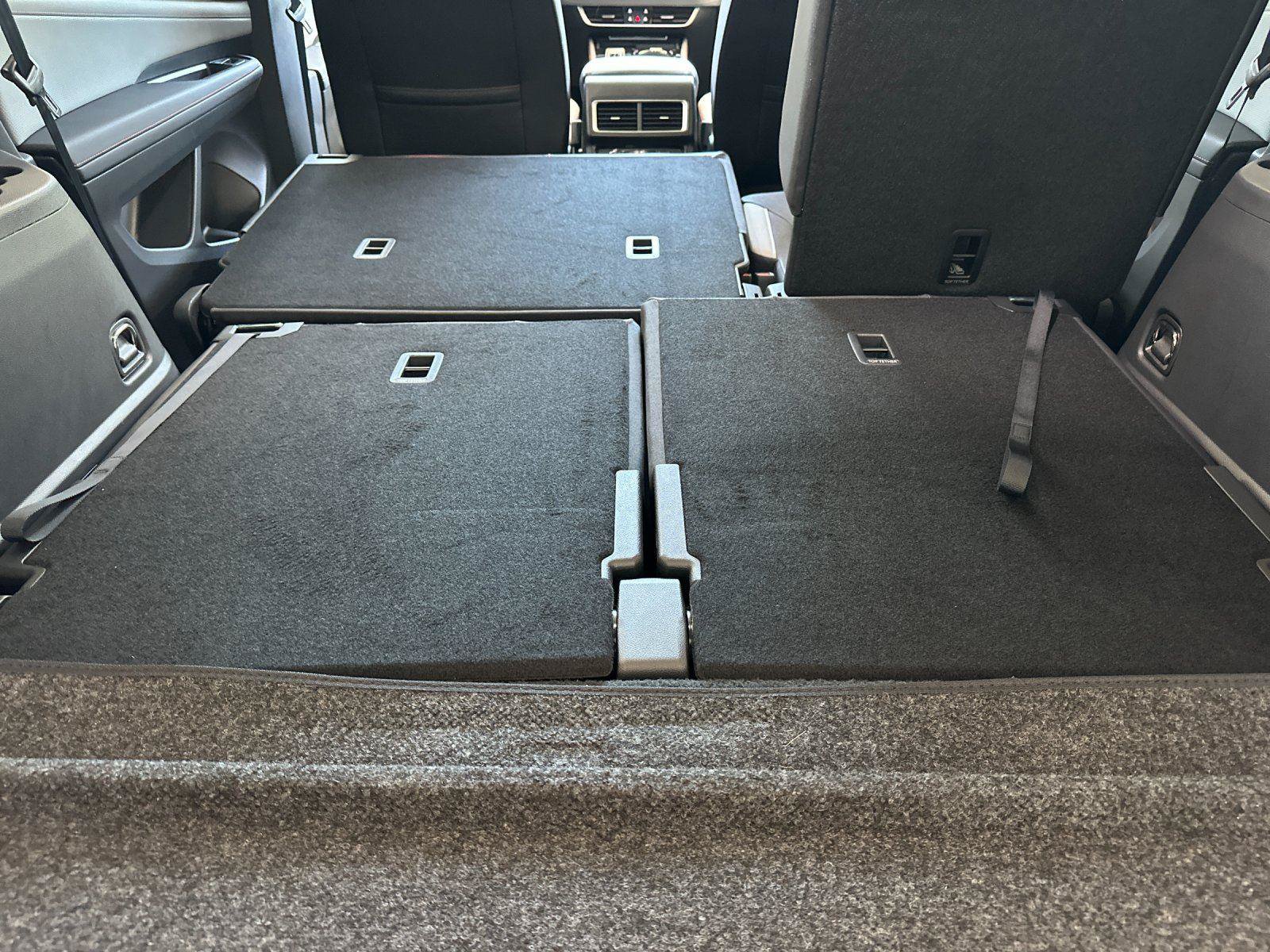 New 2026 Volkswagen Atlas Peak Edition AWD/4WD image 15