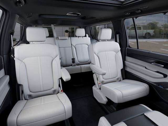 New 2026 Jeep Grand Wagoneer Summit AWD/4WD image 15