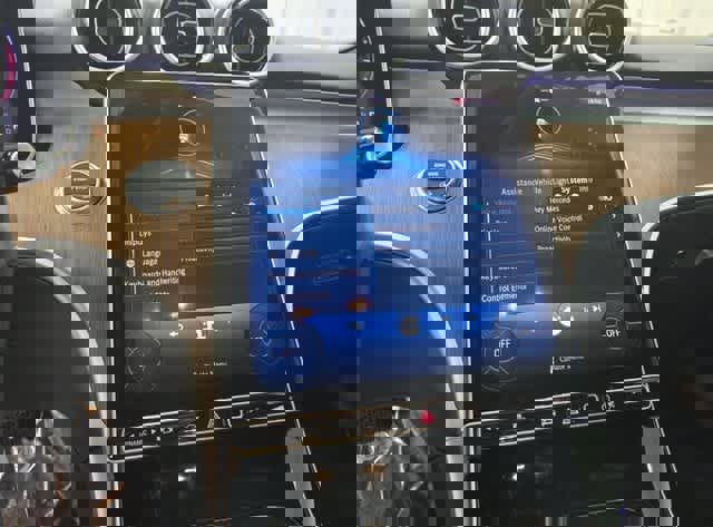 Used 2024 Mercedes-Benz C 300 Sedan image 4