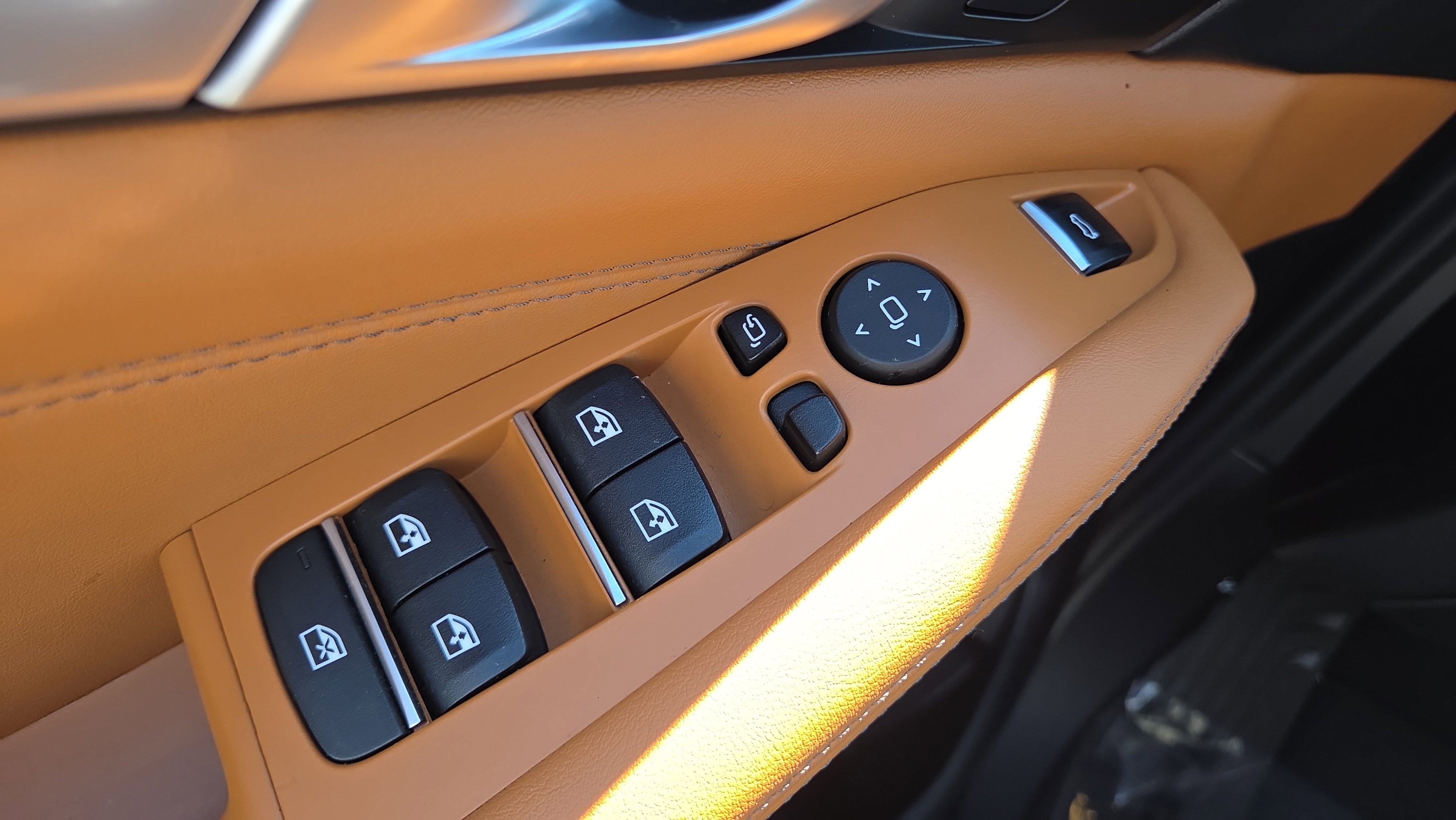 Certified 2024 BMW X5 xDrive40i w/ Premium Package image 41