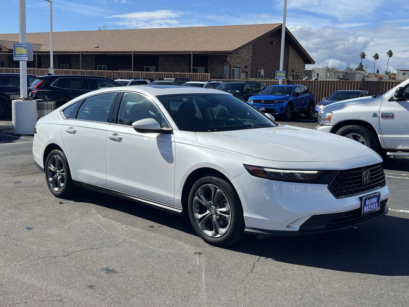 Used 2023 Honda Accord EX image 25