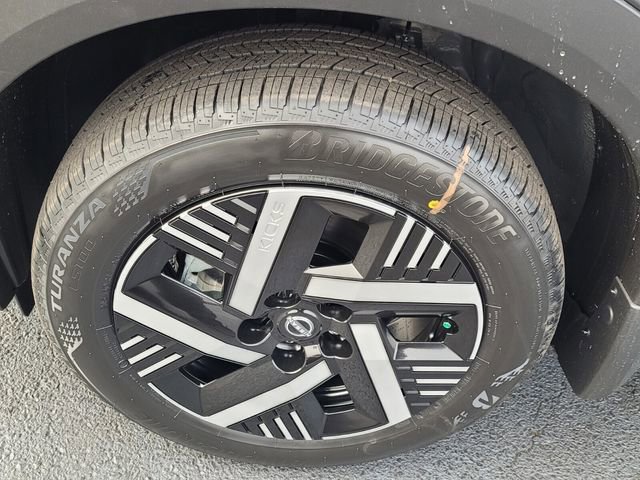 New 2026 Nissan Kicks SV w/ Cold Weather Package FWD image 12