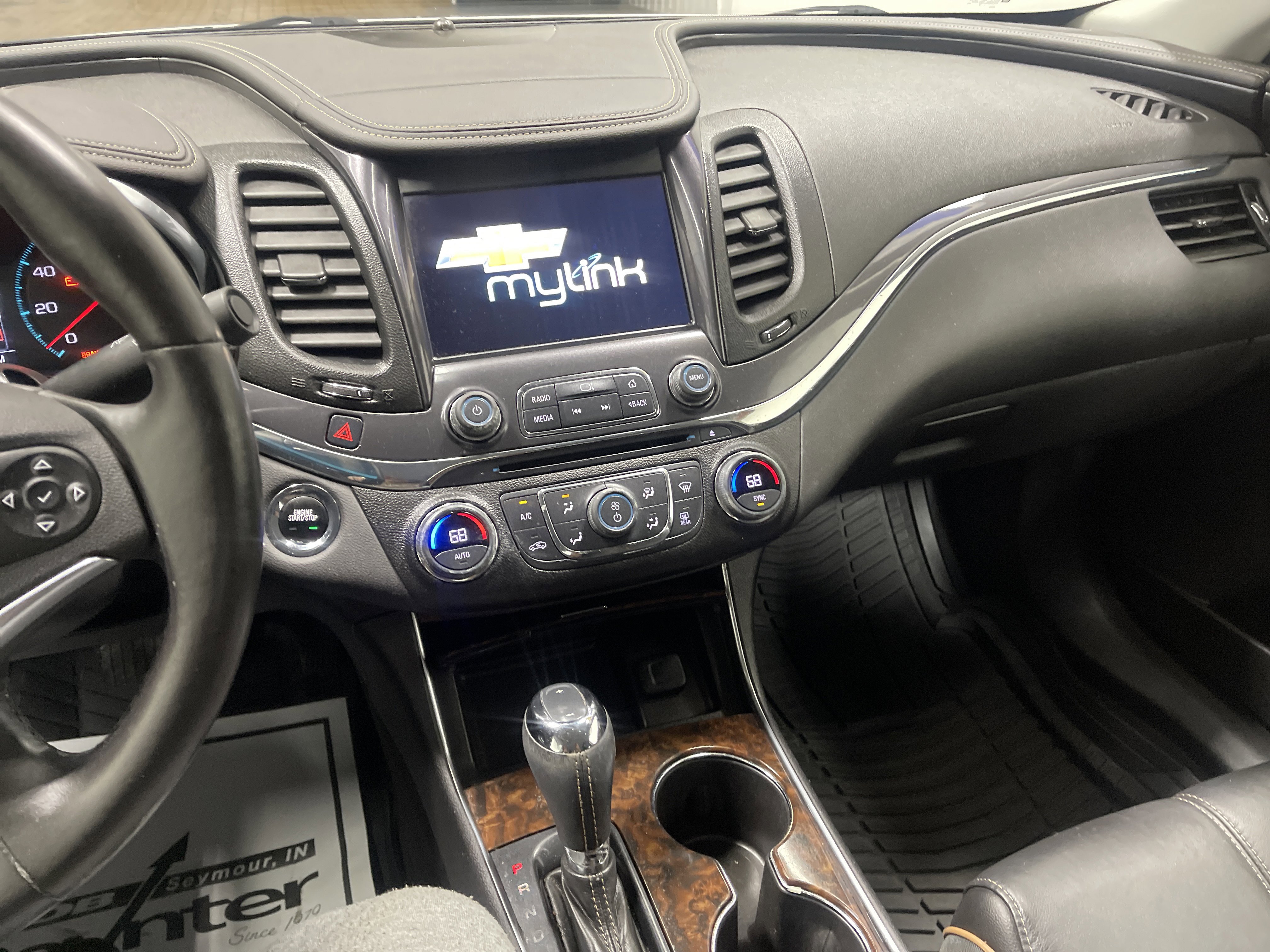 Used 2015 Chevrolet Impala LTZ FWD image 29