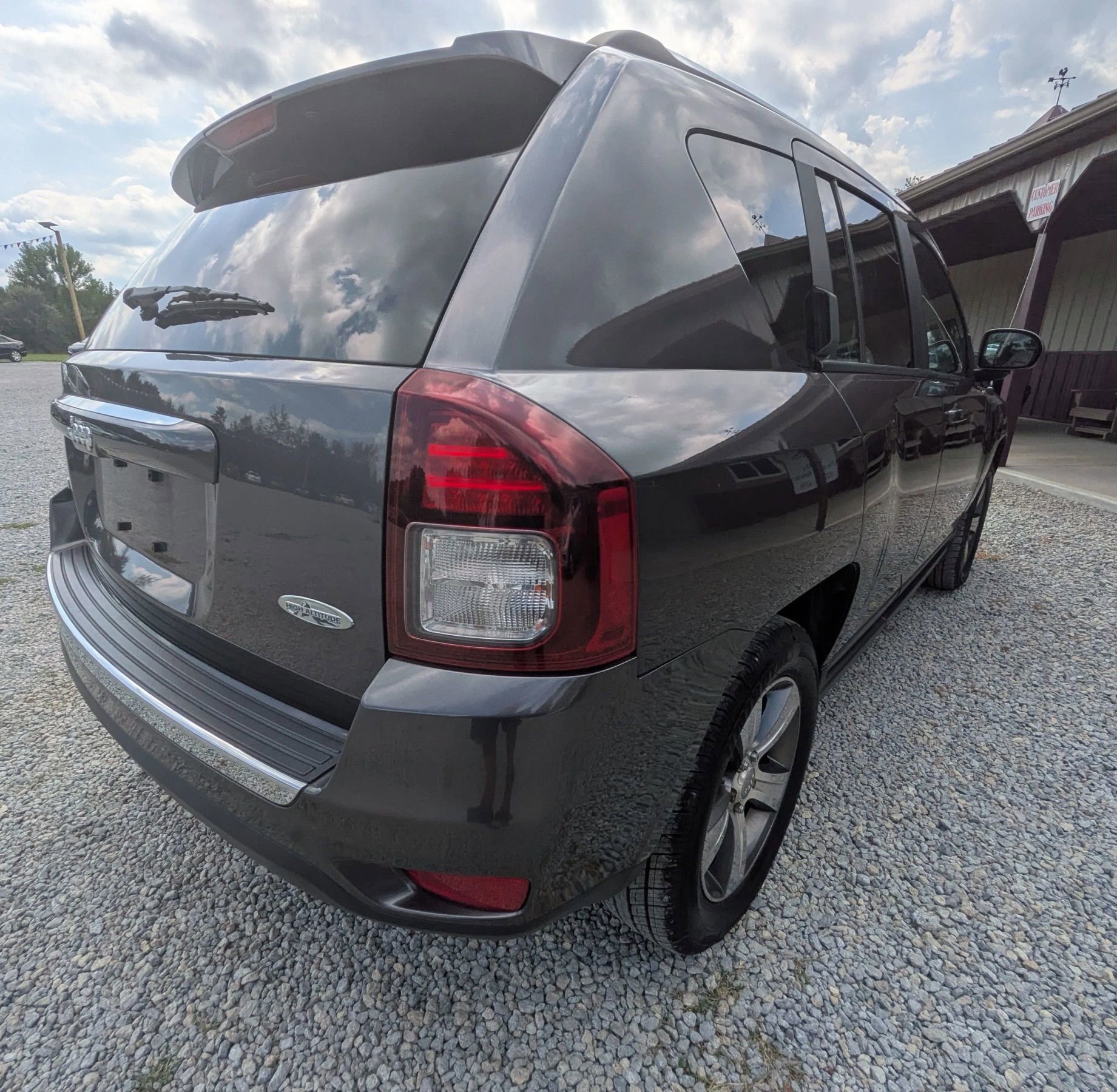 Used 2017 Jeep Compass High Altitude image 4