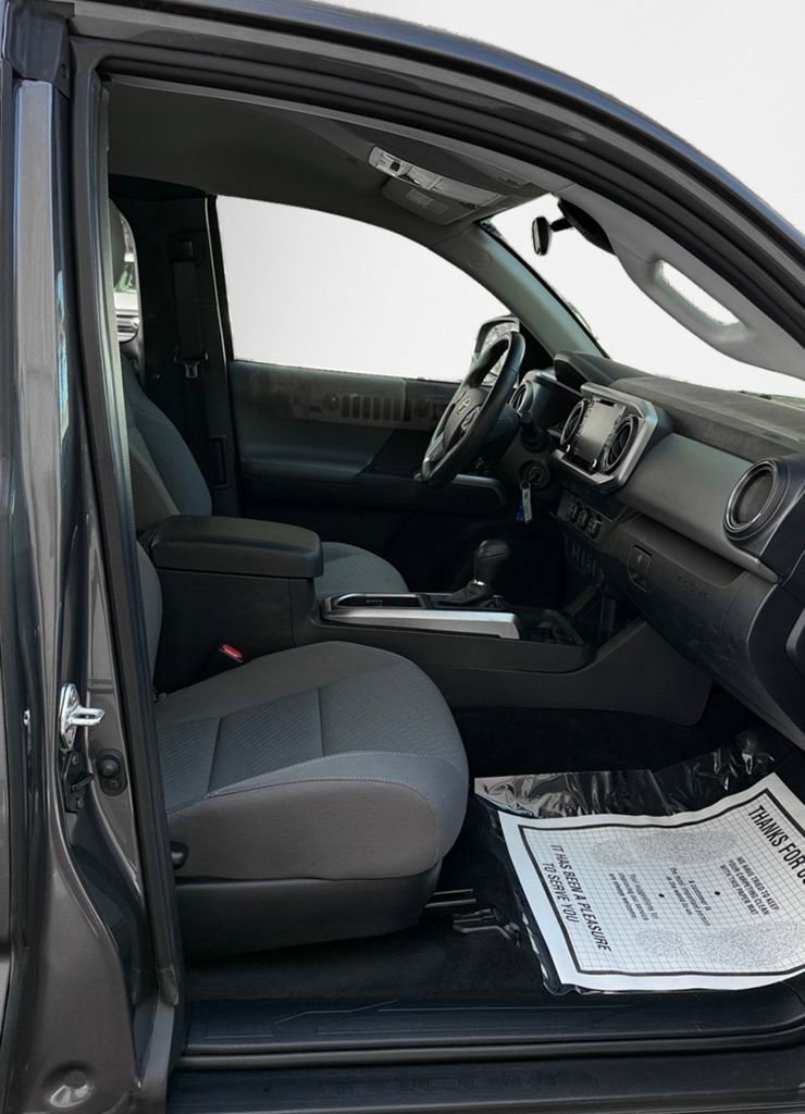 Used 2022 Toyota Tacoma SR5 image 13