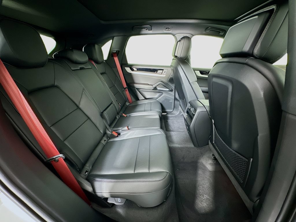 New 2026 Porsche Cayenne AWD/4WD image 29
