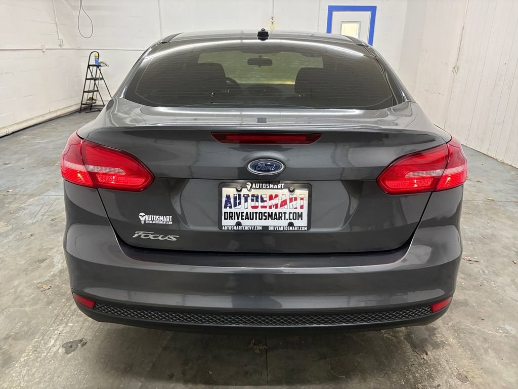 Used 2017 Ford Focus S image 24