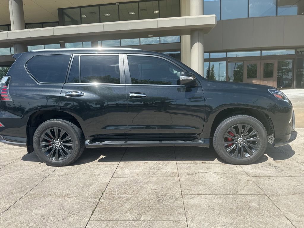 Used 2023 Lexus GX 460 Premium AWD/4WD image 2