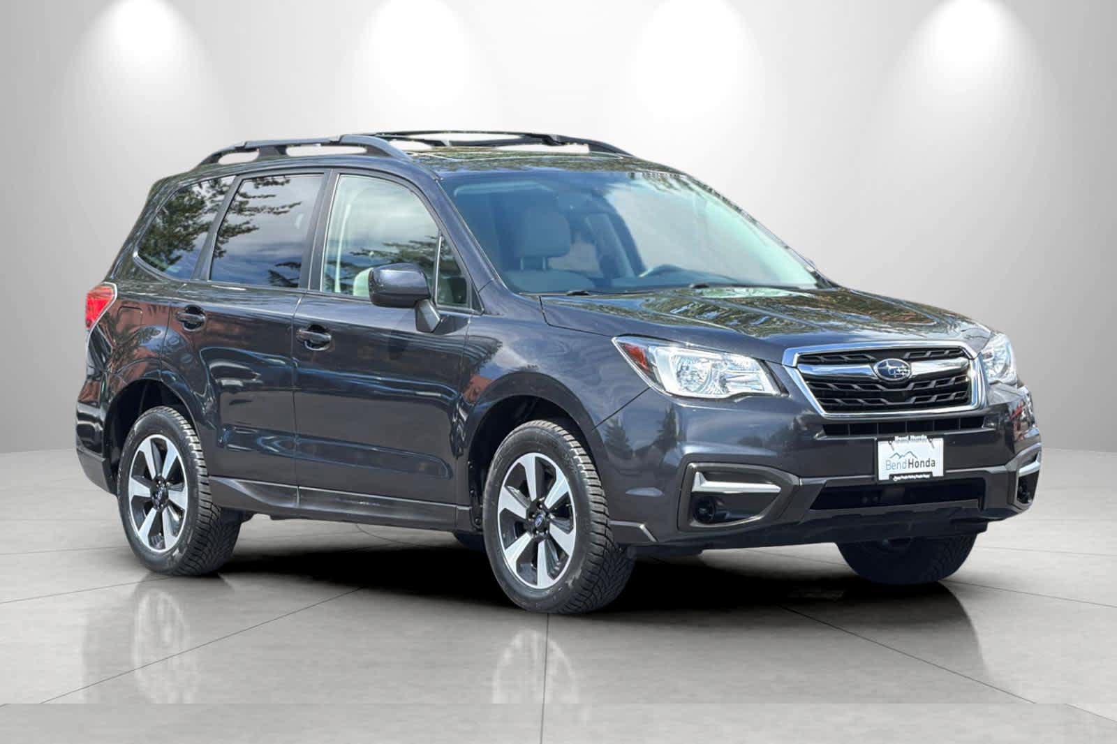 Used 2018 Subaru Forester 2.5i Premium w/ Popular Package #2A AWD/4WD image 9