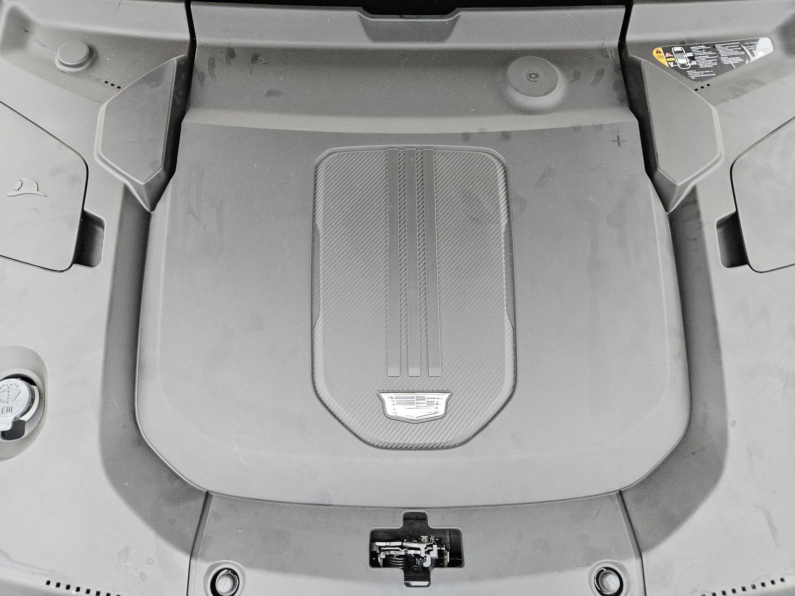 Used 2024 Cadillac Lyriq Luxury w/ LPO, Floor Liner Package image 32