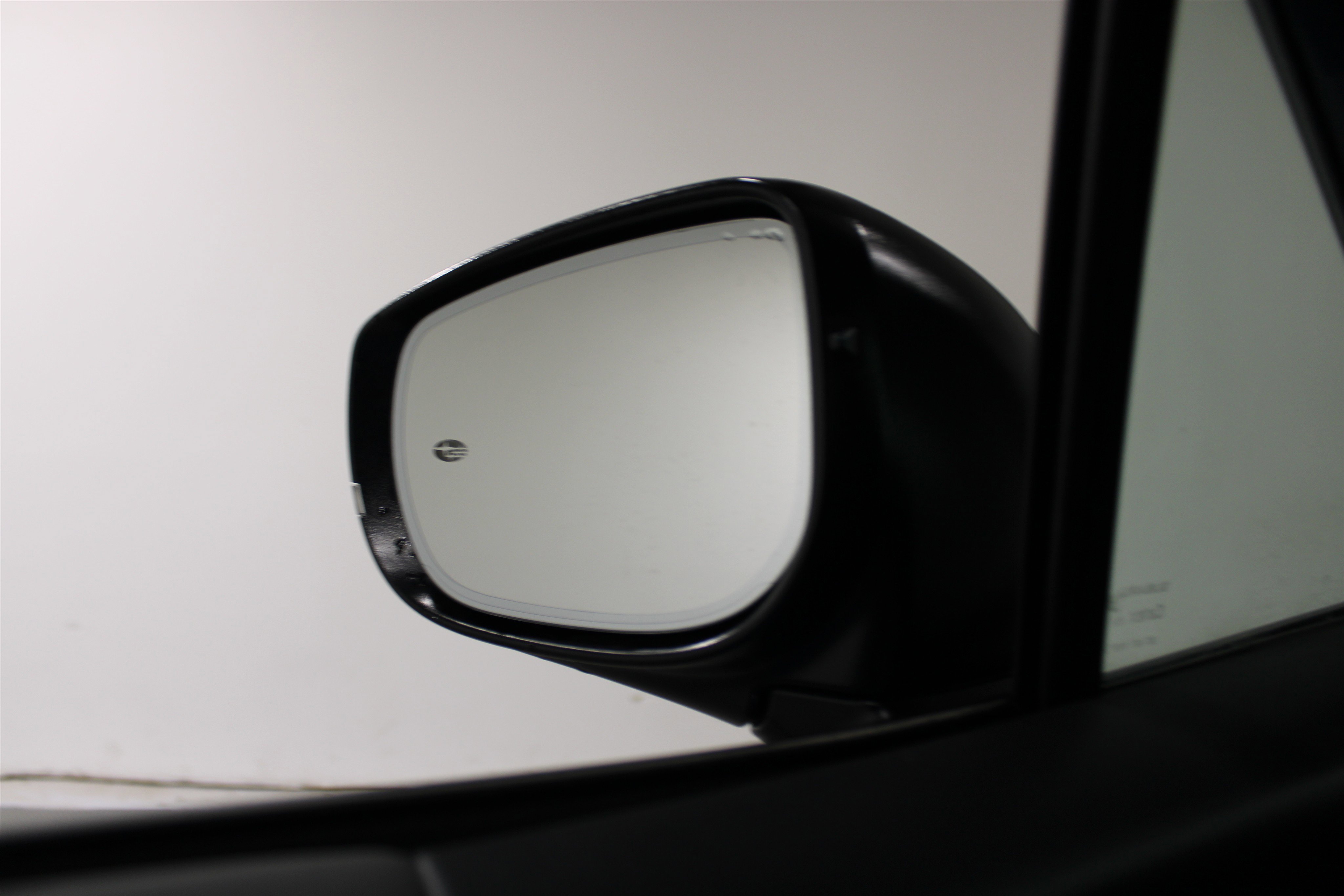 Used 2024 Subaru Crosstrek 2.5i Wilderness w/ Crosstrek Mirror Package AWD/4WD image 17