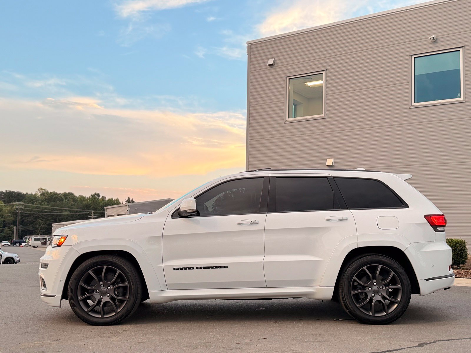 Used 2021 Jeep Grand Cherokee High Altitude AWD/4WD image 17