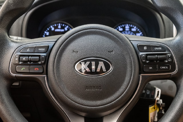 Used 2017 Kia Sportage LX w/ LX Popular Package FWD image 11