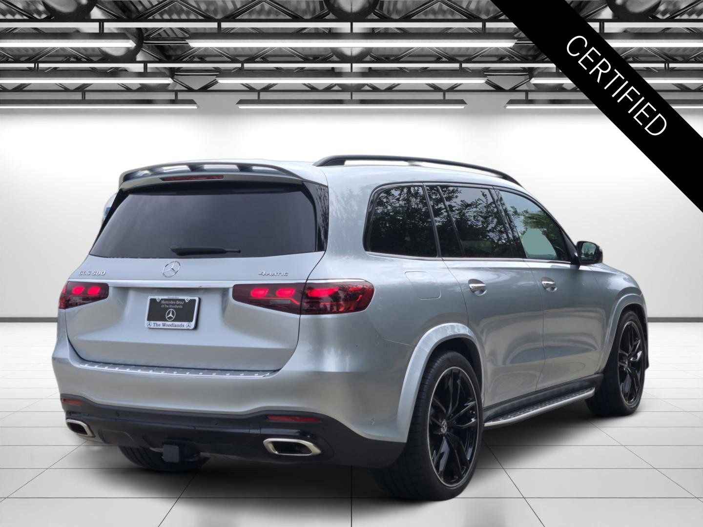 Used 2025 Mercedes-Benz GLS 580 4MATIC image 7