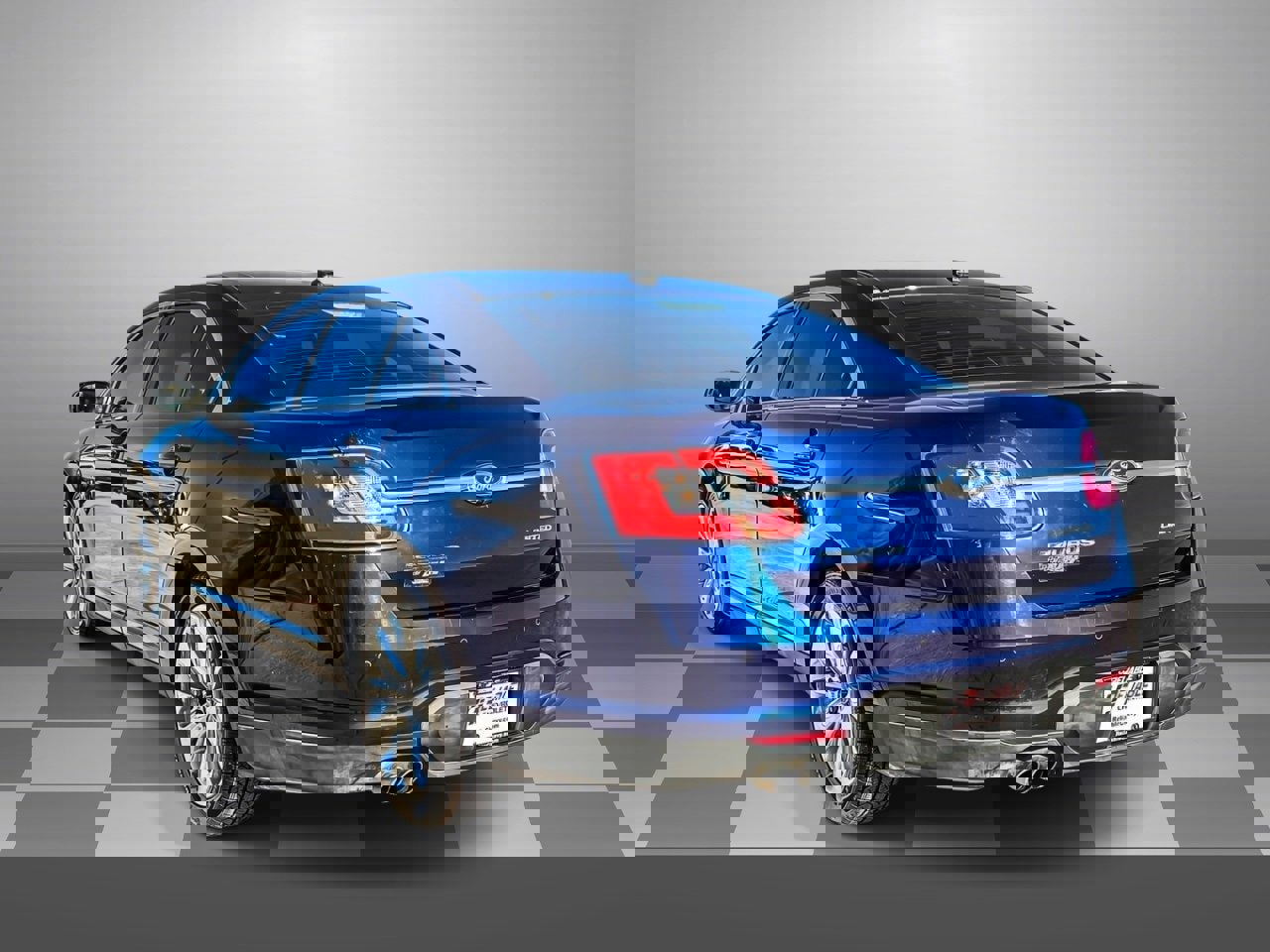 Used 2011 Ford Taurus Limited w/ 303A Rapid Spec Order Code image 4